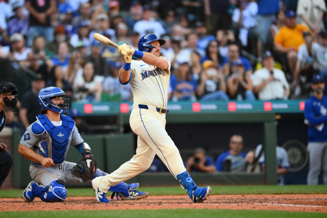 MLB 2025 postseason: World Series odds for Yankees, Blue Jays, Dodgers, and more