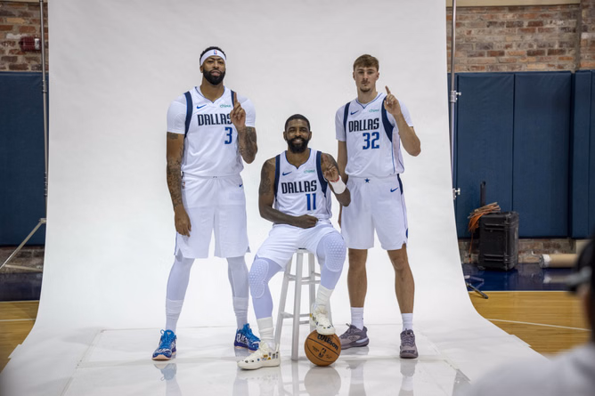 Ranking Dallas Mavericks' 3 best starting lineup options in Cooper Flagg’s rookie season