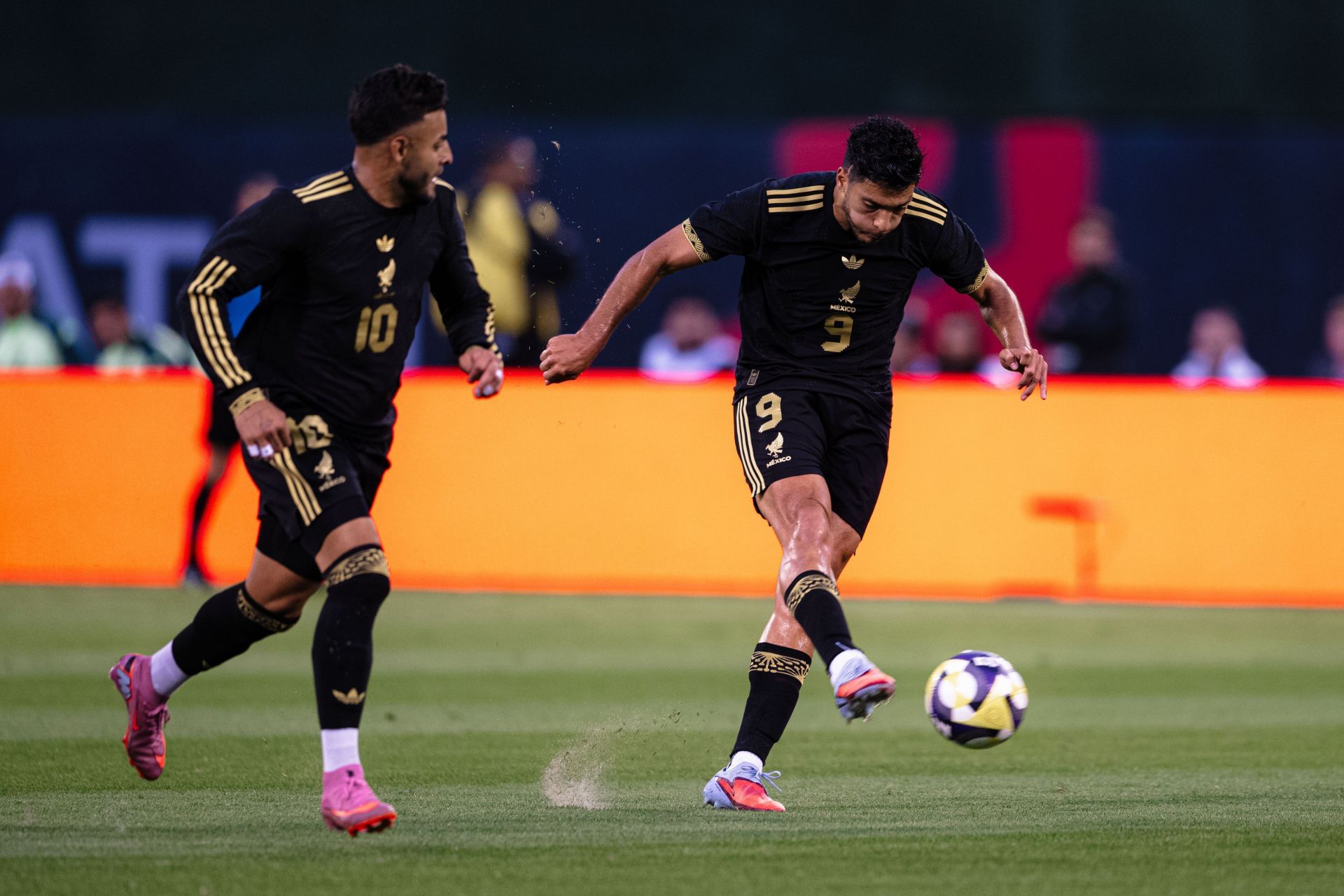 SOCCER: SEP 06 Mexico vs Japan - Source: Getty