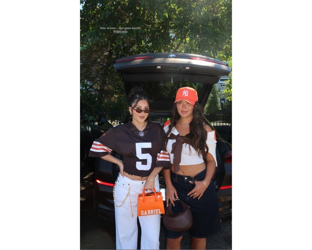 Dillon Gabriel&rsquo;s fianc&eacute;e Zo Caswell and her sister Elle went all-in on Browns merch for Week 1 fashion statement vs. Bengals [IG/@zo.caswell]