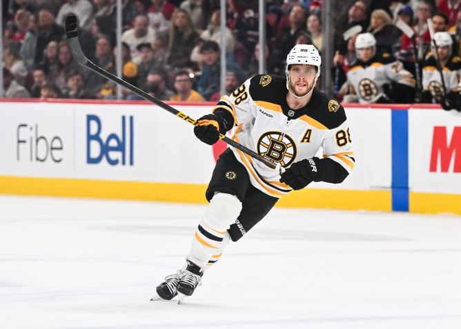 David Pastrnak makes his feelings known about Zdeno Chara’s new role with Bruins