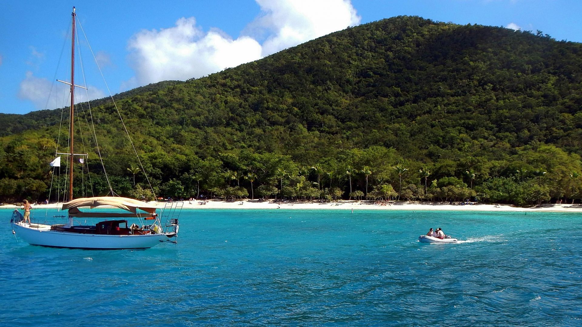 St John, U.S. Virgin Islands, where search efforts took place. (Image via pexels)