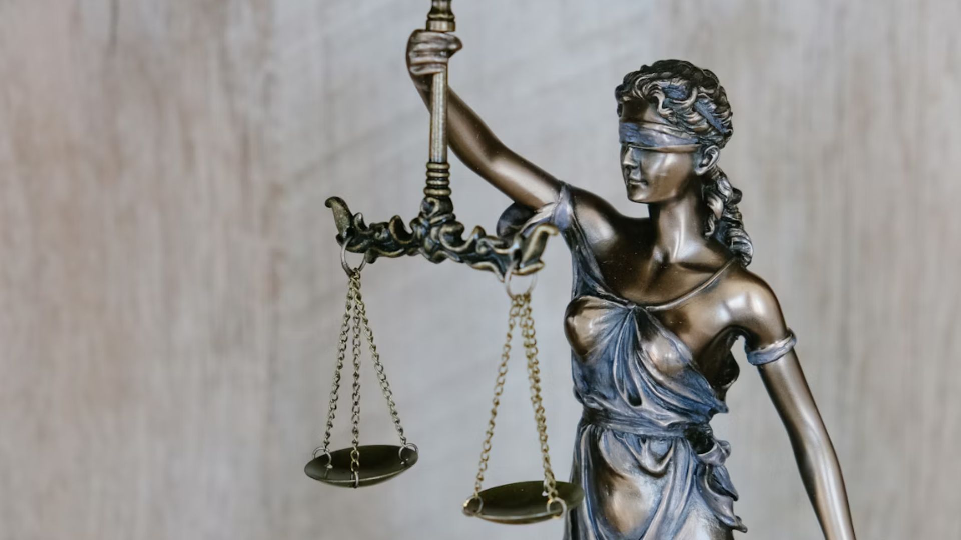 Suzanne Schoff is sentenced to life in prison (Image via Unsplash/ @ Tingey Injury Law Firm)