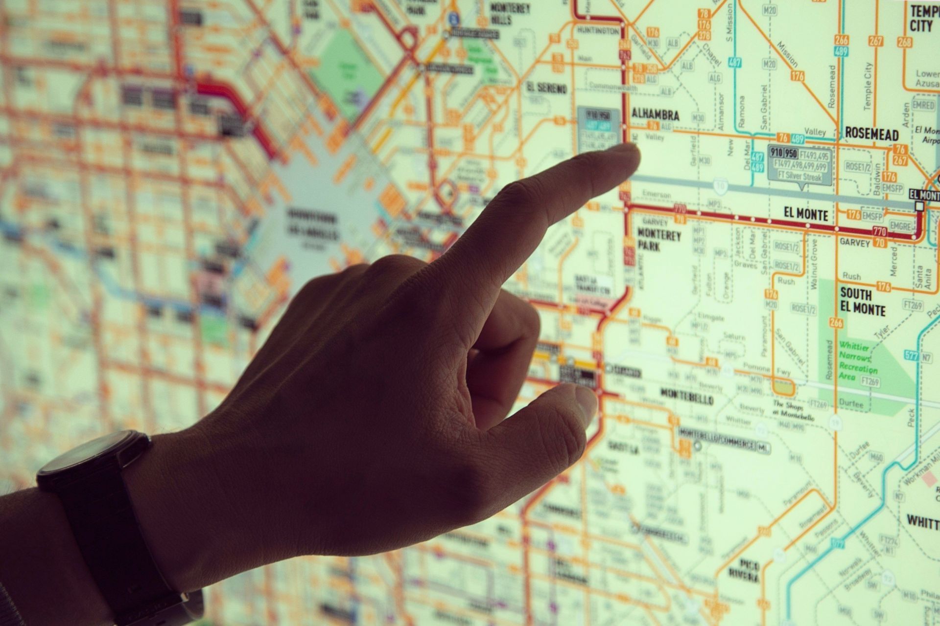 Investigators reviewed phone location data through a geofence query during the reexamination (Image via Unsplash)
