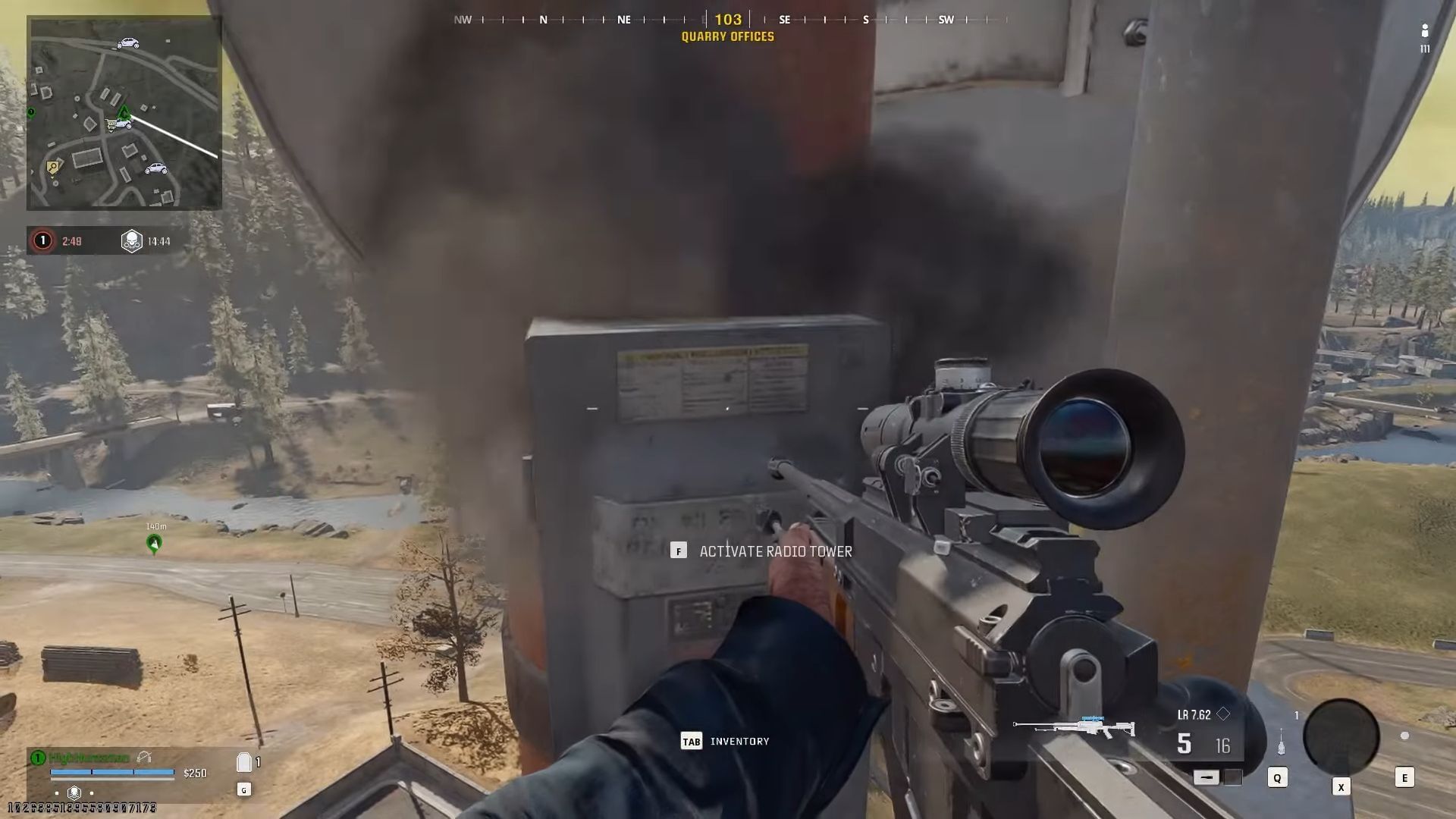 Repairing offline tower in Verdansk Warzone (Image via YouTube /Nickko Kimiko)