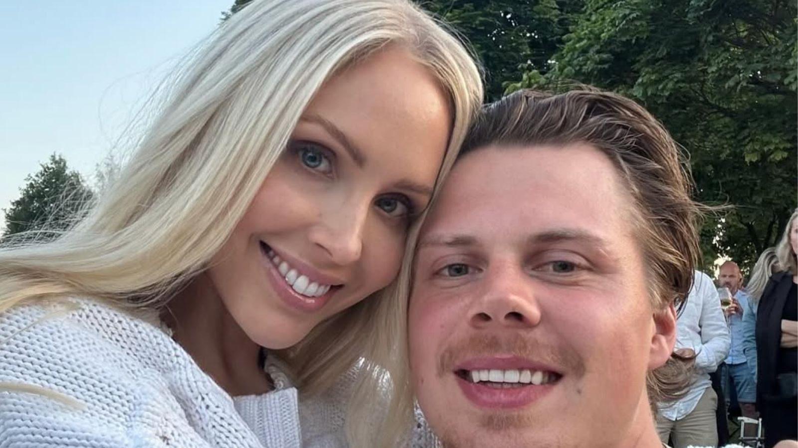 Kasperi Kapanen &amp; wife Matleena announce pregnancy, one month on after marriage