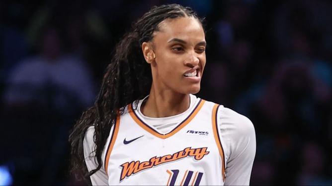 "Get to hug you soon" - DeWanna Bonner can't hide her true feelings on $200,000 Lynx guard ahead of WNBA semis