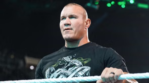 Top star offers to immediately retire Randy Orton from WWE; feels sorry for him