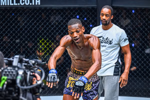 Bampara Kouyate on the similarities between Muay Thai and the catwalk: “I’m an artist”