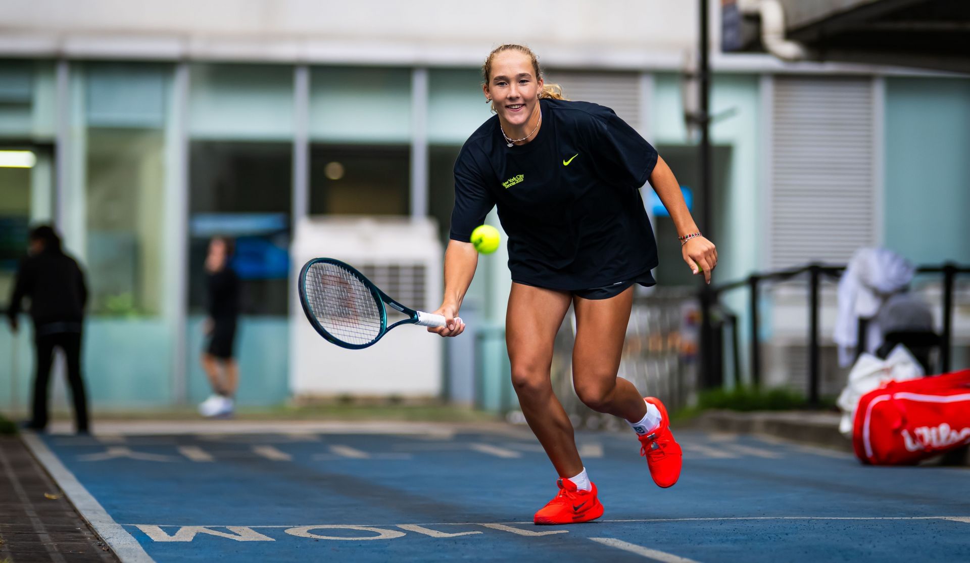 Andreeva enjoys a training session at the 2025 China Open - Day 1 - Source: Getty
