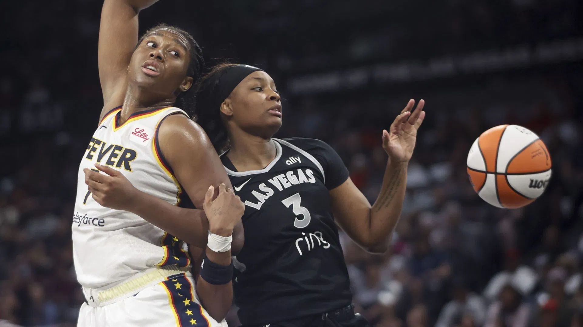 3 reasons why NaLyssa Smith has become Indiana Fever