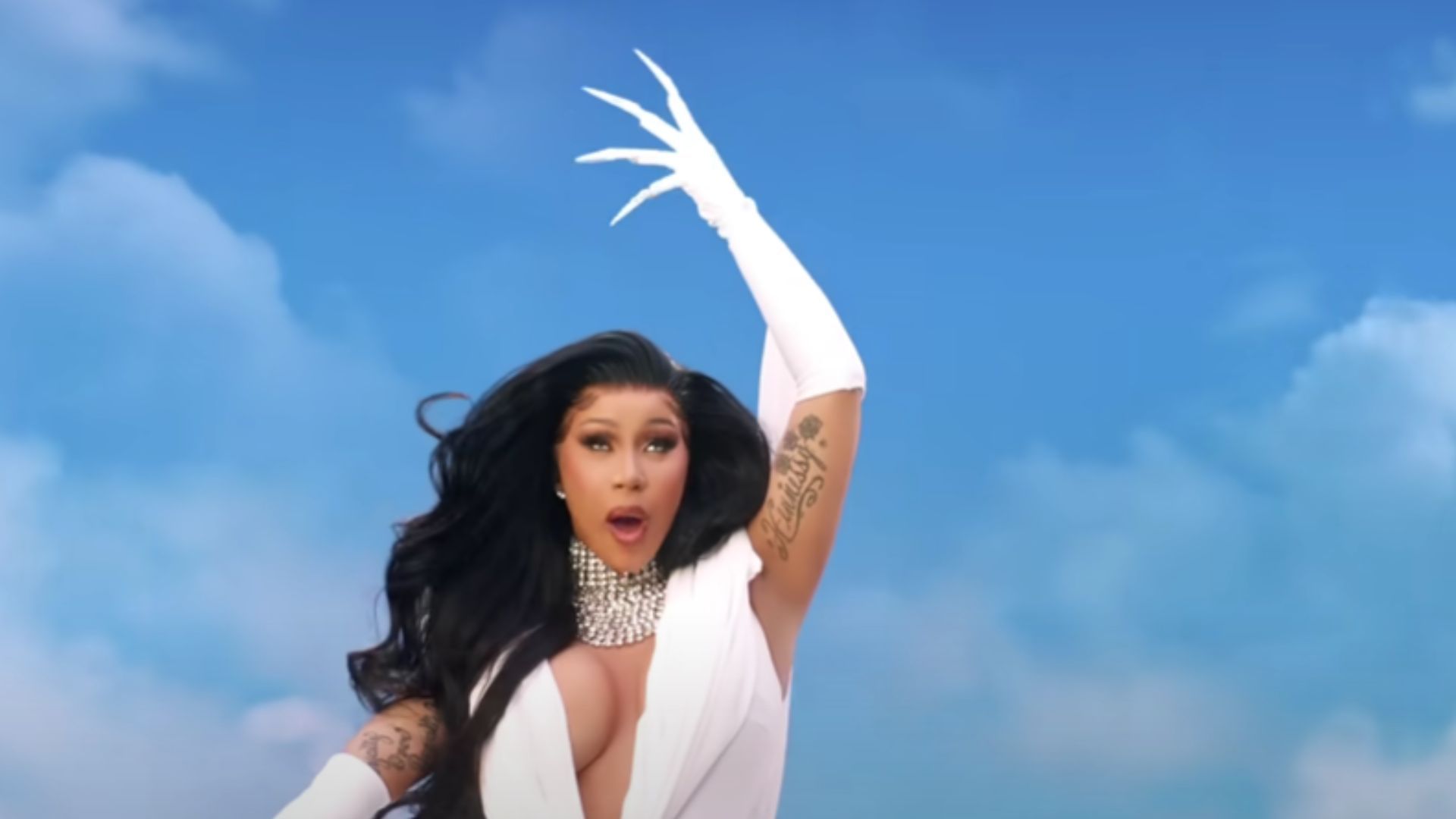 A still from the song (Image via youtube/@Cardi B)