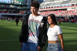 WATCH: USWNT's Trinity Rodman cannot stop laughing as boyfriend Ben Shelton turns tables to interview her after her latest match