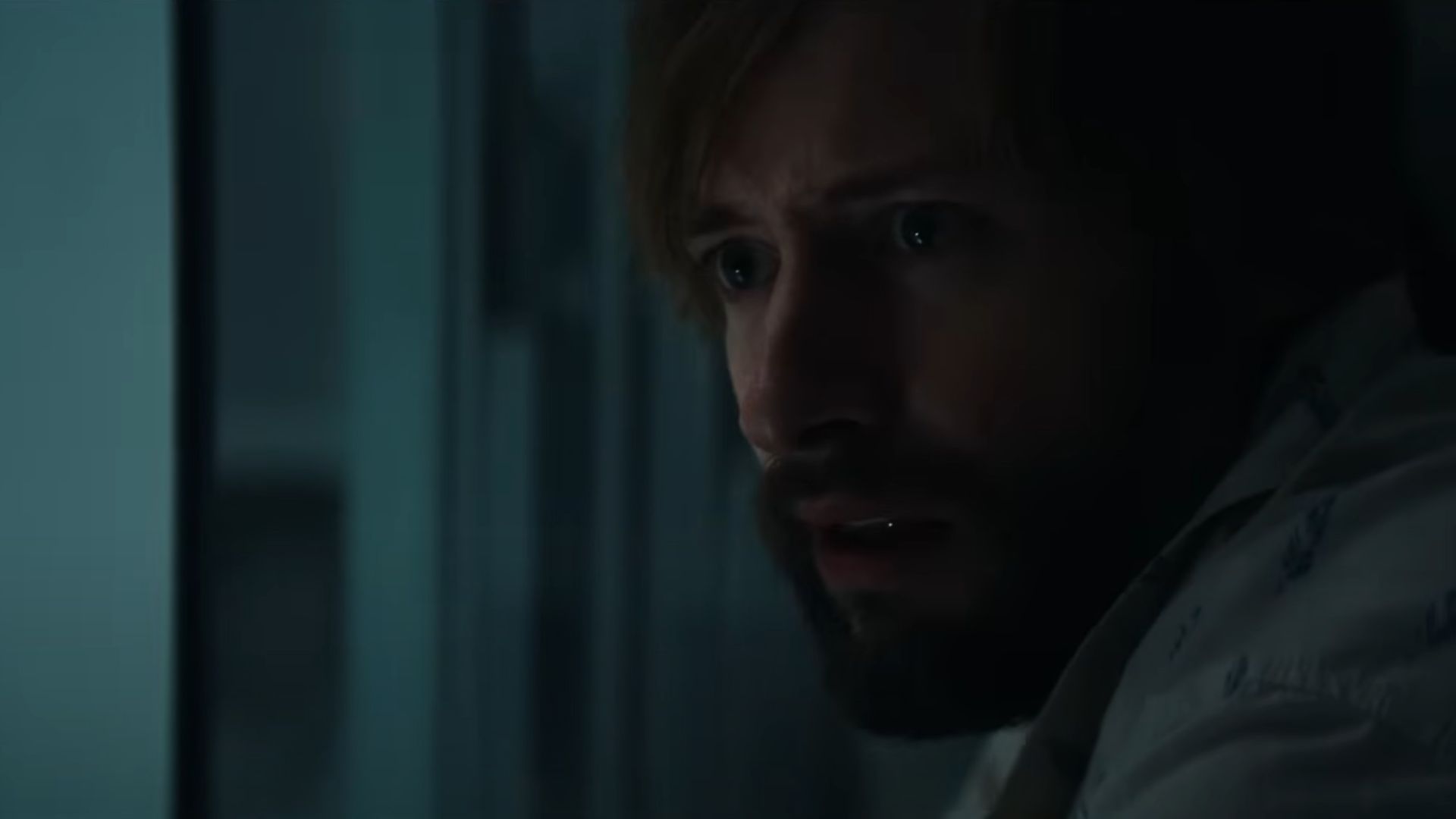 Arthur is attacked (Image via YouTube/FX Networks)