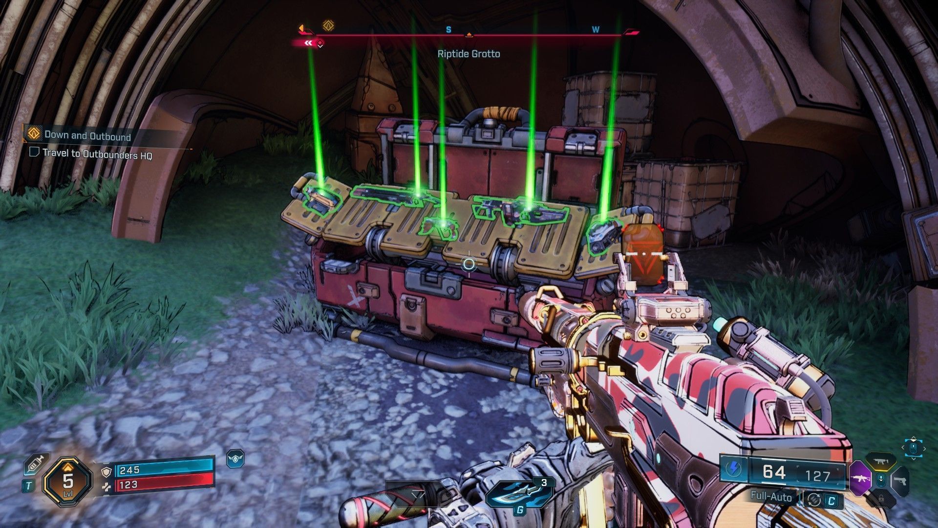 Weapon caches can be found lying around the map (Image via 2K Games)