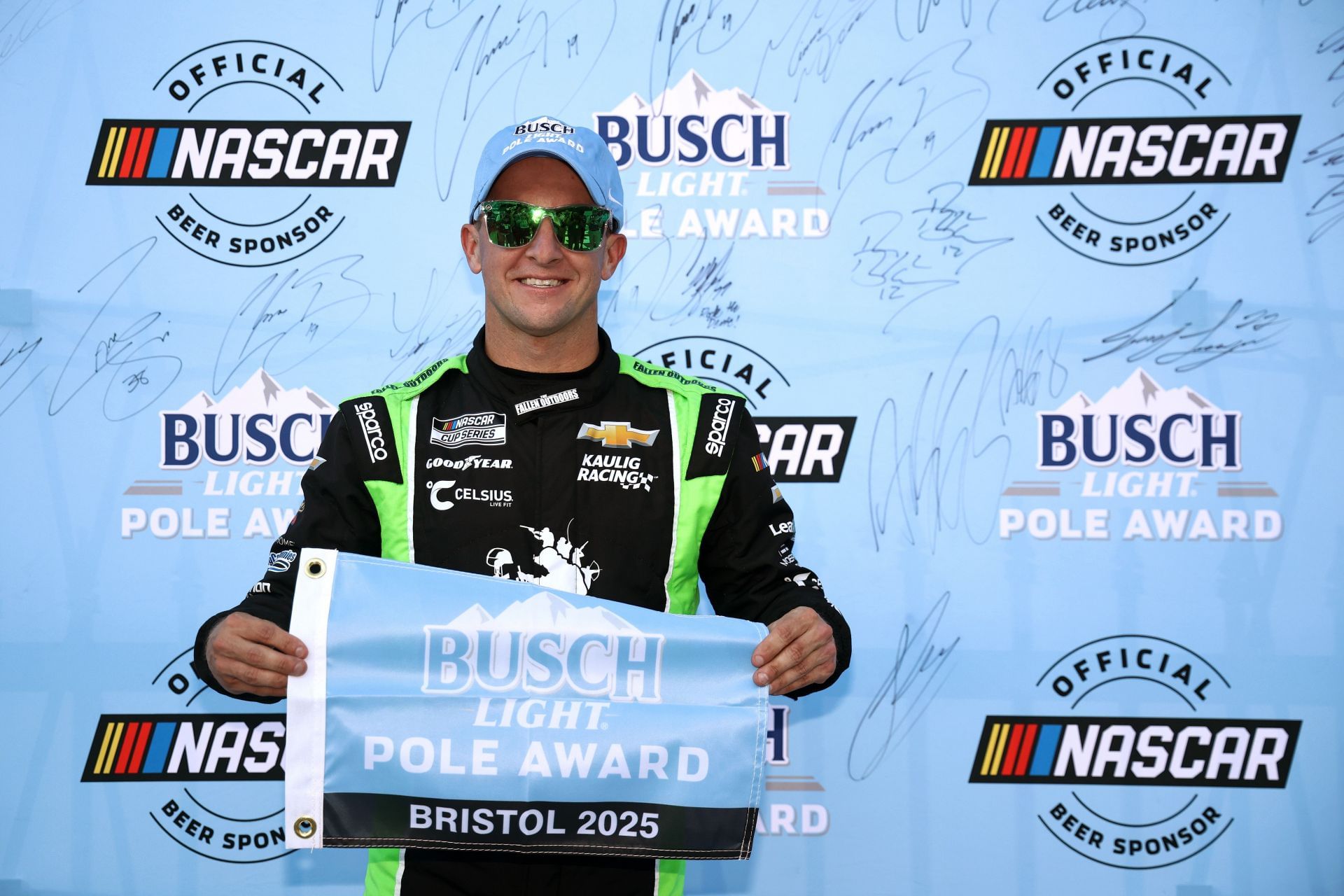 NASCAR Cup Series Bass Pro Shops Night Race - Qualifying - Source: Getty