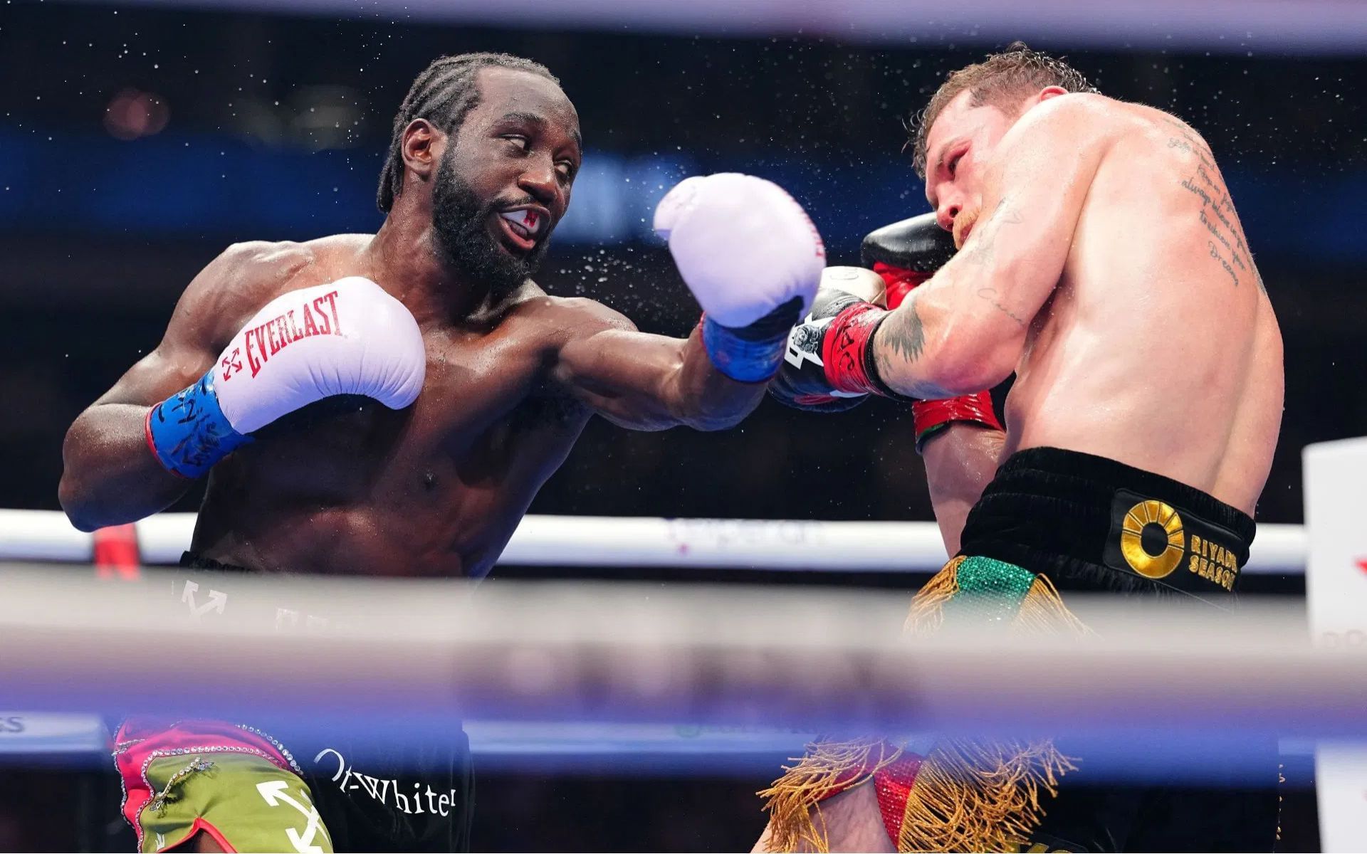 "Utter drive!" - Canelo Alvarez vs. Terence Crawford commentators and analysts slammed by ex-Premier League club owner