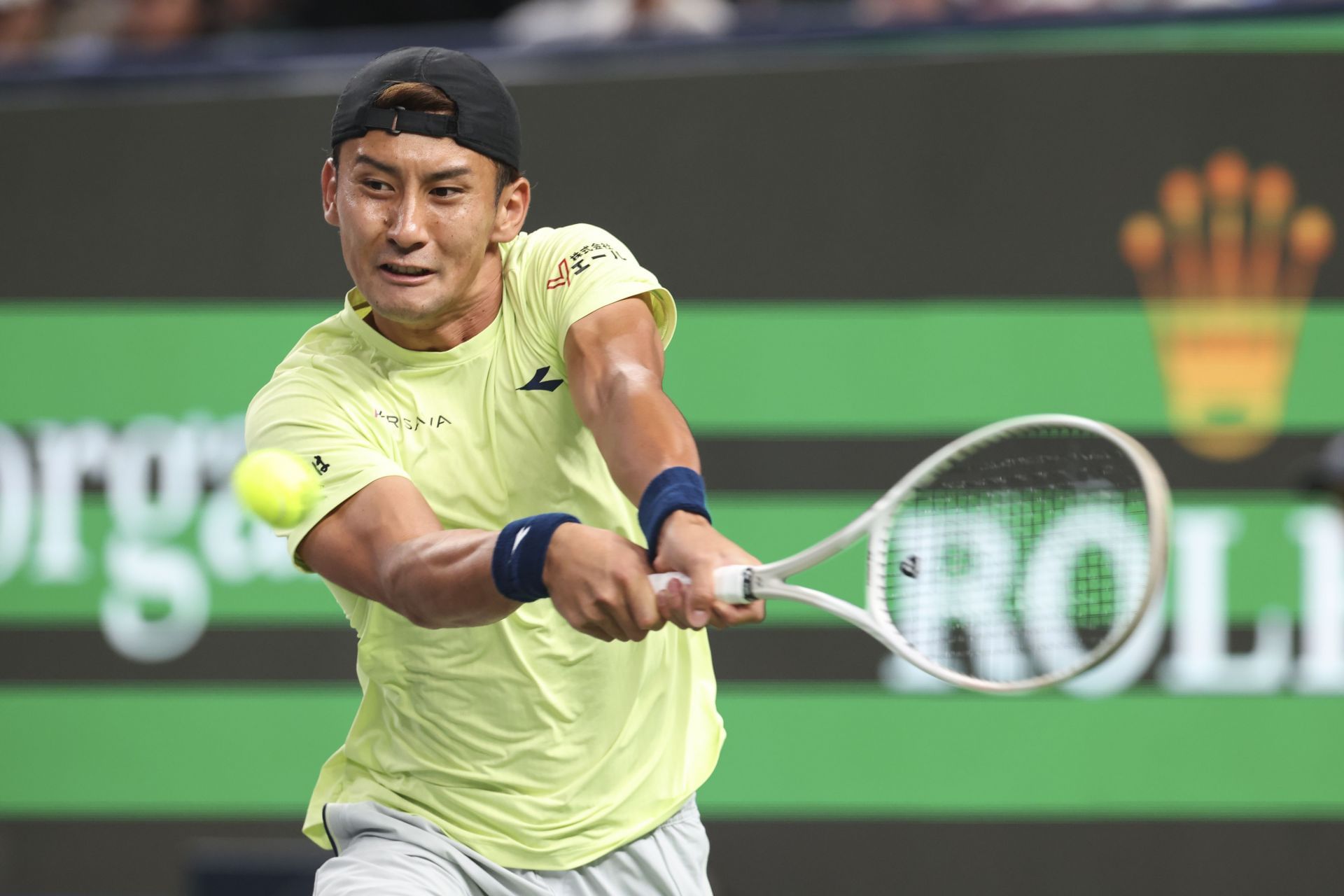 Sho Shimabukuro hits a backhand | Image Source: Getty