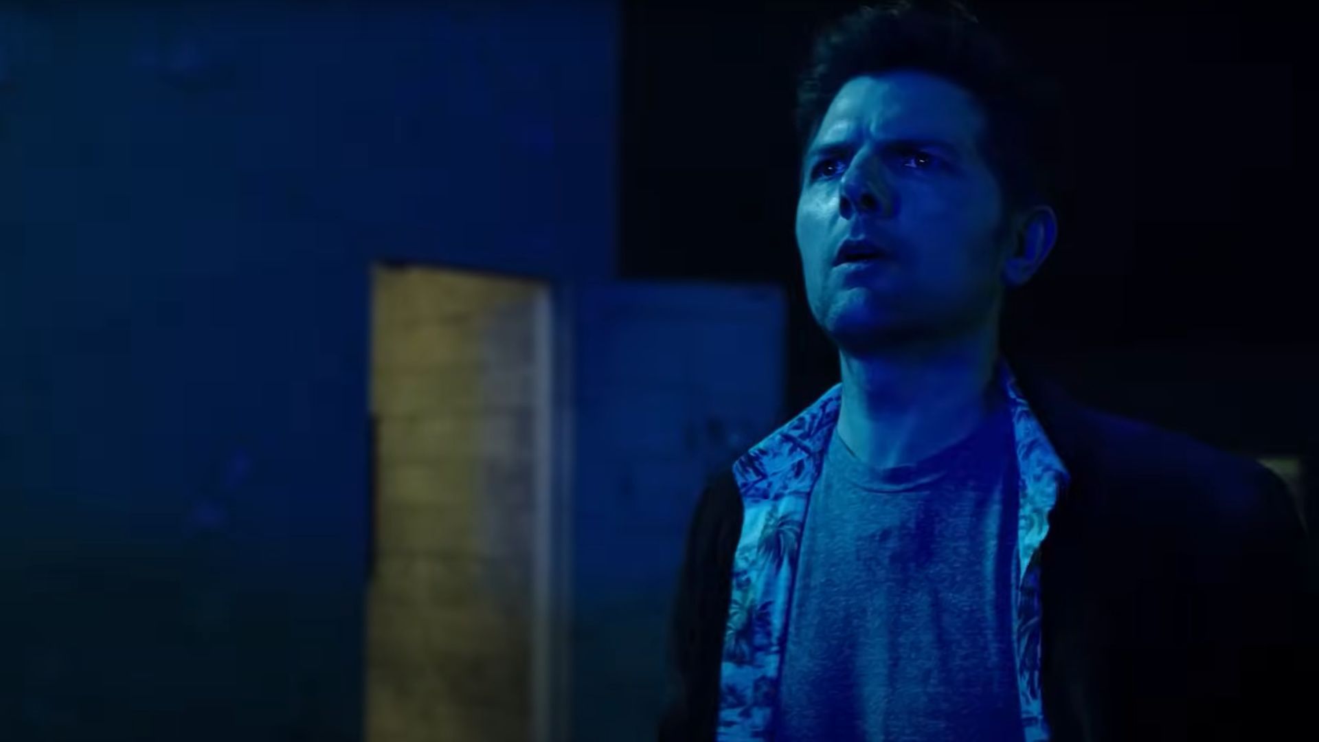 Max believes his wife is taken by aliens (Image via YouTube/FOX)