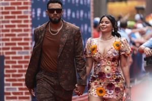 Robert Suarez's wife Noemi turns up glamor in a golden yellow jacket, skirt and off-white boots on New York date night with the Padres star