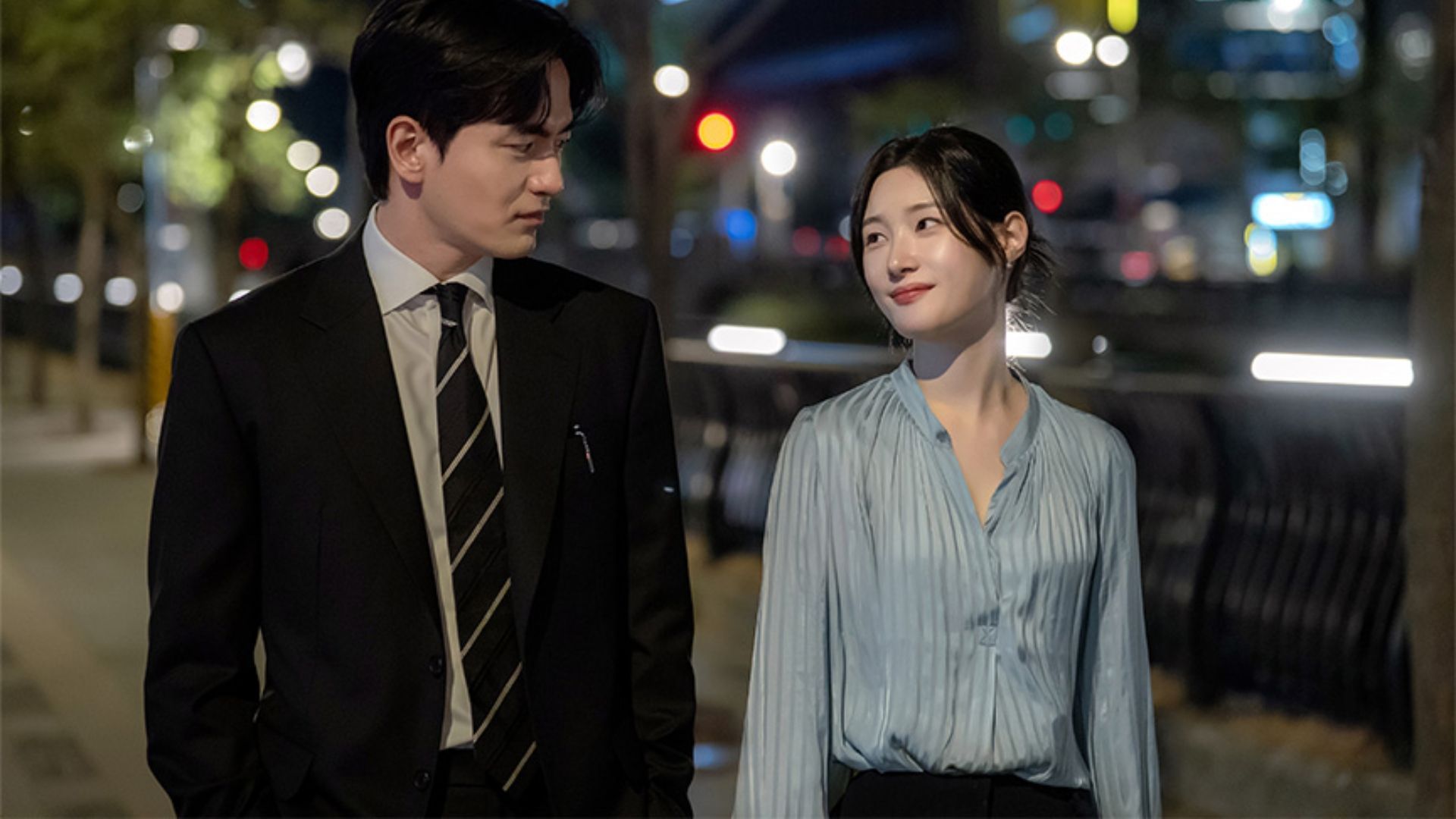 Lee Jin-wook and Jung Chae-yeon in Beyond the Bar (Image via X/@jtbclove)