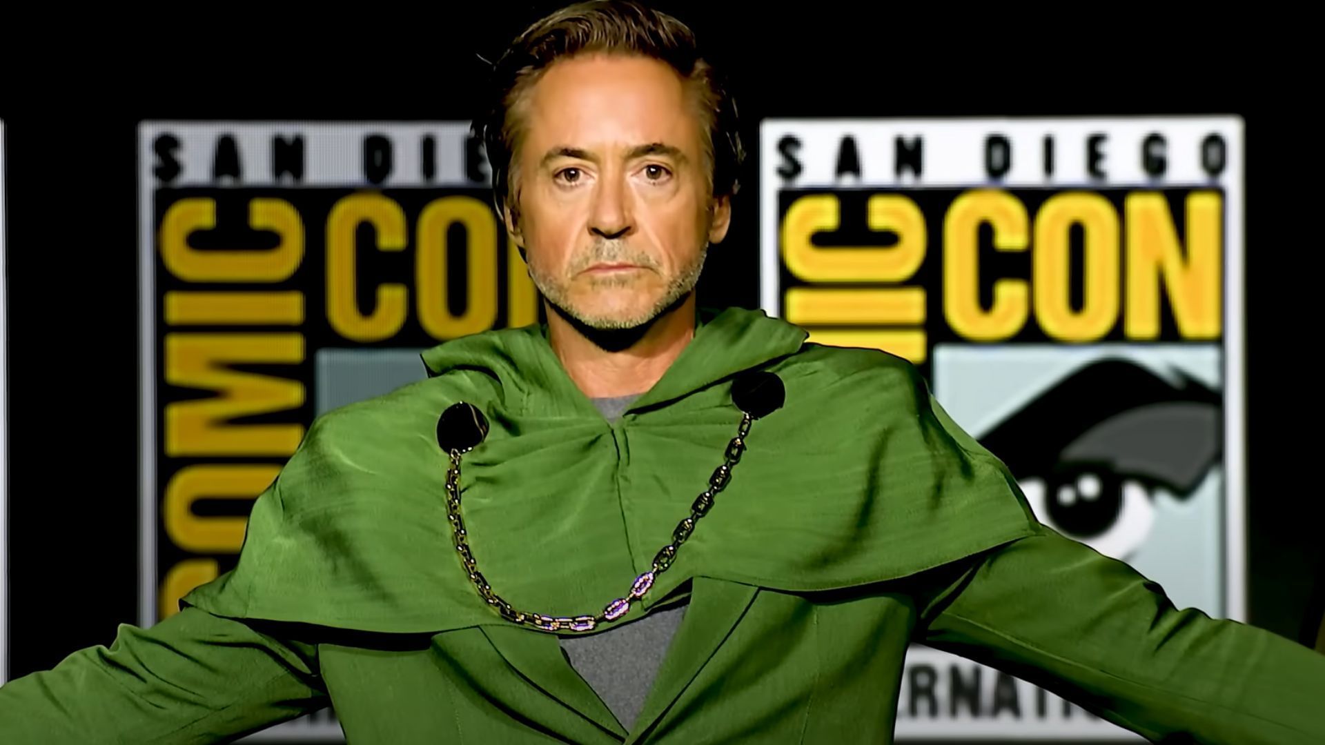 RDJ's reveal at Comic Con (Image via YouTube/Marvel Entertainment)