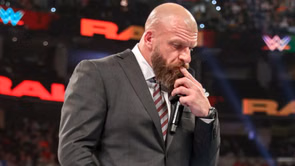 Triple H gets exposed for failing to elevate popular WWE star, ex-writer questions, "Who is that on, Hunter?" (Exclusive)