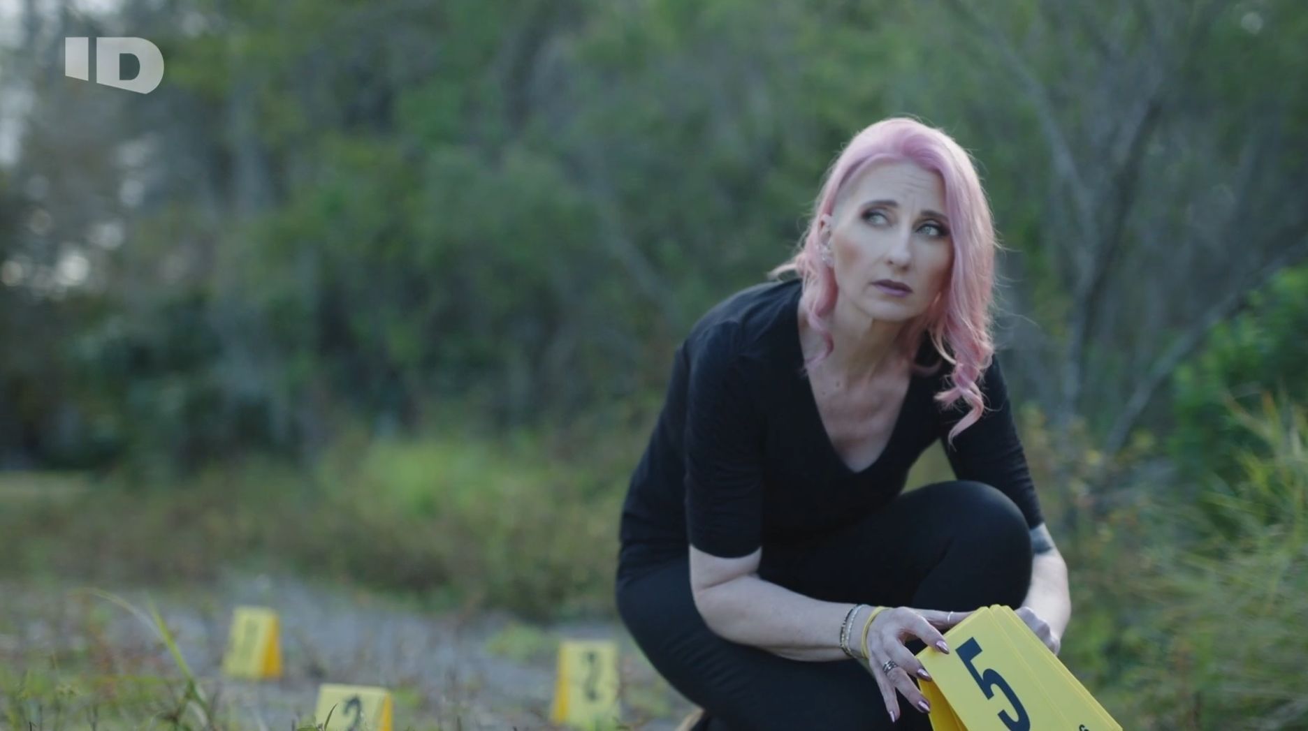 Investigation scene from Crime Scene Confidential (Image via @investigationdiscovery YouTube)