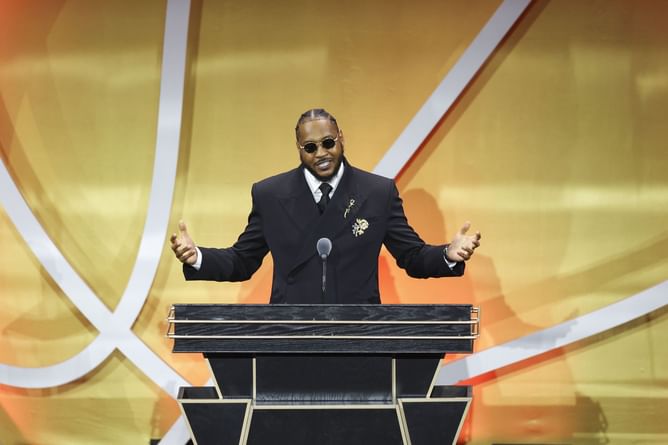 "Kiyan was borderline embarrassed": Fans react as Carmelo Anthony 'finally acknowledges' his daughter with touching public shoutout at HoF ceremony