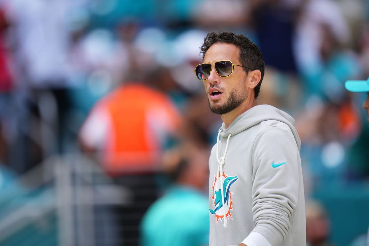 Mike McDaniel firing: NFL insider names one condition Dolphins owner Stephen Ross could move off HC