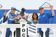 Chase Elliott (L), his mother Cindy Elliott, and father Bill Elliott (R) in 2013 - Source: Imagn