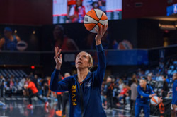 Indiana Fever injury report: Latest Lexie Hull update, Stephanie White on $197,100 forward's return and more for Game 3 (Sept. 26)
