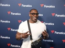 Shannon Sharpe responds to Ray Lewis' accusations of HOF TE selling out after gaining media fame and popularity