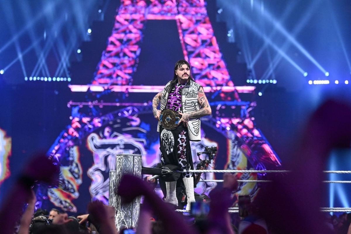 4 signs Dominik Mysterio is leaving The Judgment Day and turning babyface
