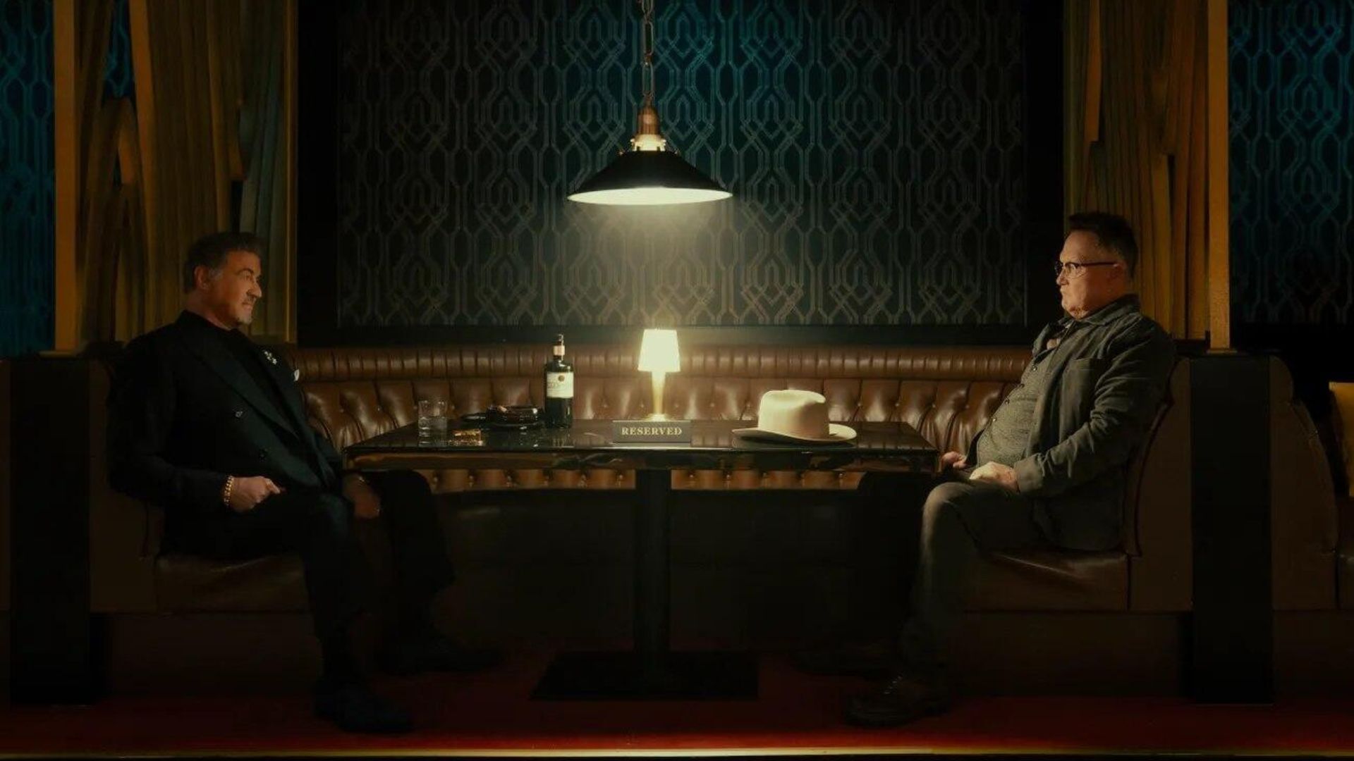 The ending of Tulsa King season 3 premiere 