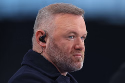 “He’s still saying I let the goals in!” - Ex-Premier League star challenges Wayne Rooney to boxing match after remarks about Man City goal