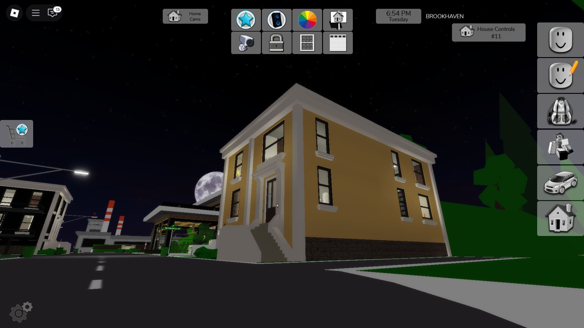 The Free Brownstone House (Image via Roblox)