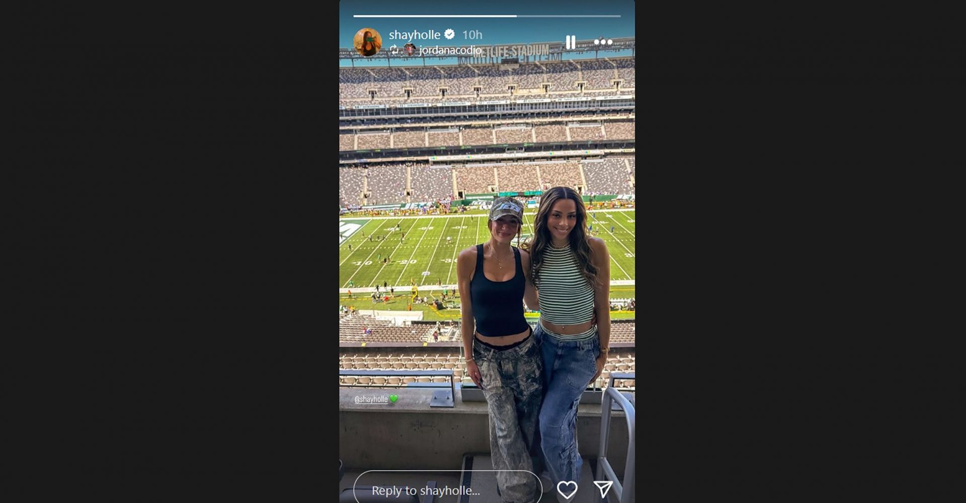 Shay Holle recaps Jets game/@shayholle
