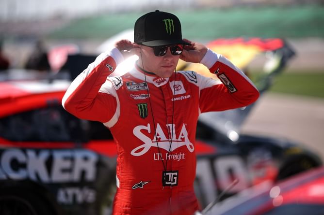 NASCAR reporter shares unpleasant experience ‘chasing’ Ty Gibbs for answers after qualifying at Kansas