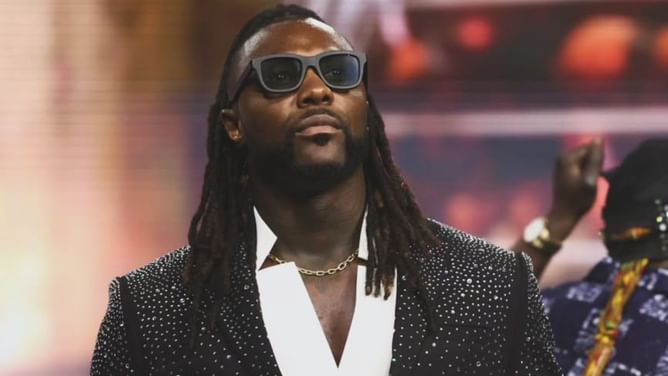 Swerve Strickland breaks character to send a message to top AEW heel