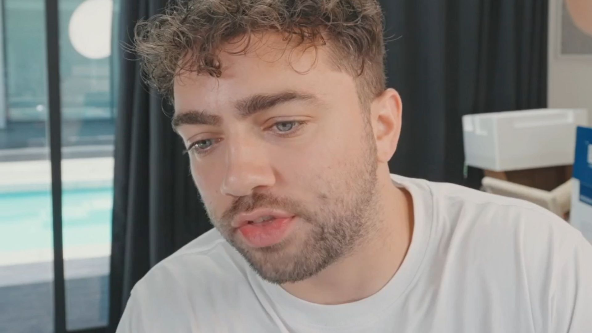Mizkif poked fun at Kai Cenat
