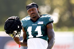 Eagles star AJ Brown mockingly compared to 6.6 ppg forward by ex-Laker after no-show in NFL season opener