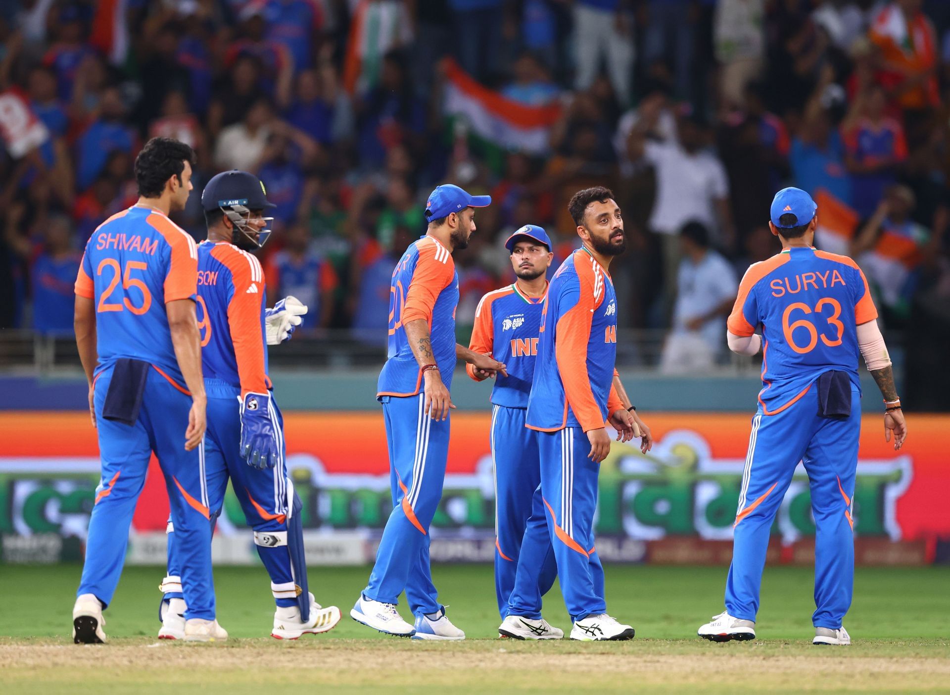 Team India celebrate a wicket. (Image Credits: Getty)