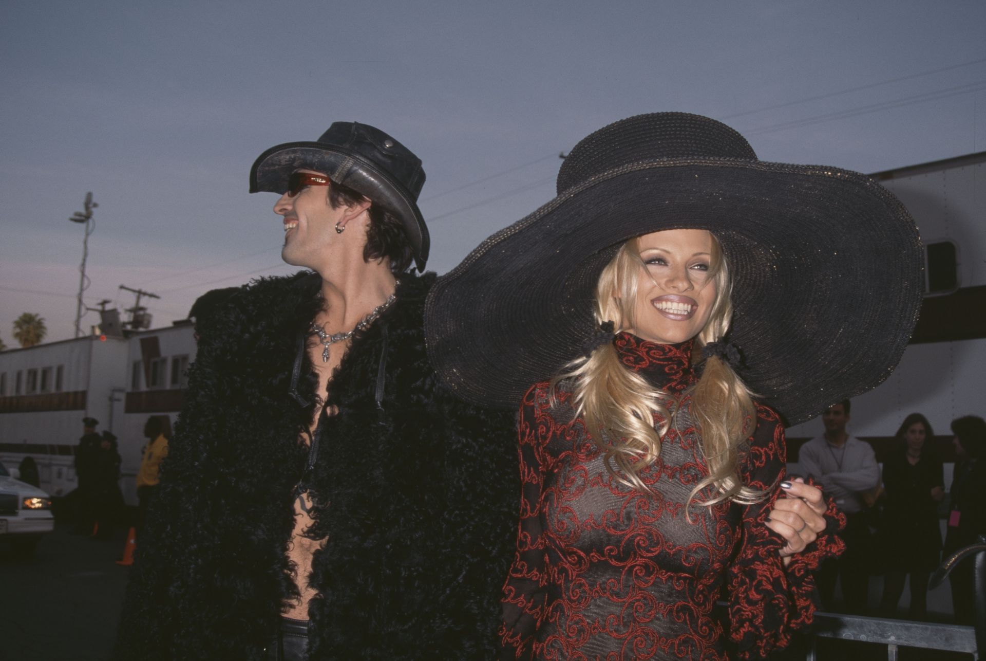 Pamela Anderson and Tommy Lee at the 24th Annual American Music Awards, 1997 (Image via Getty)