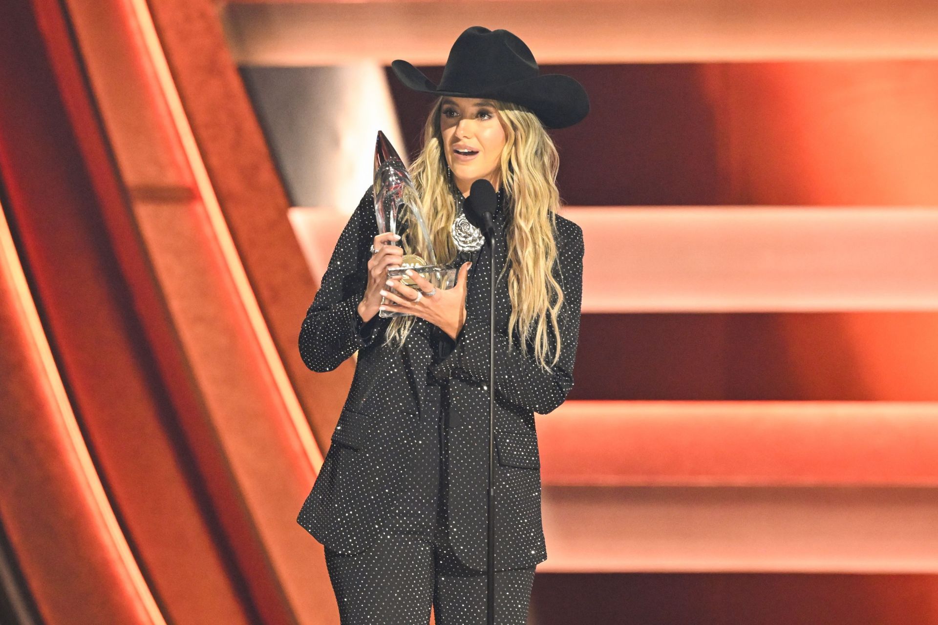 The 58th Annual CMA Awards - Show - Source: Getty