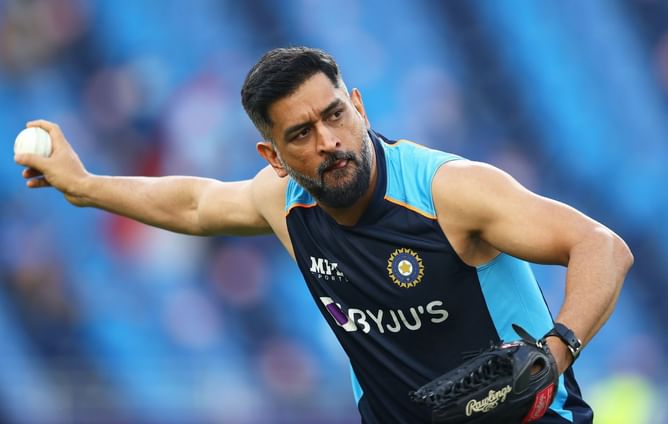 Leg and Off: Should MS Dhoni be appointed Team India mentor?