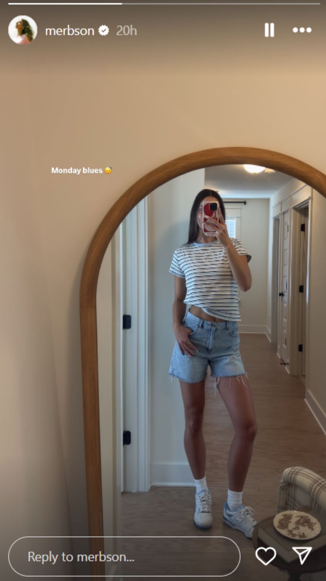 Screenshot of outfit (IG/@merbson)