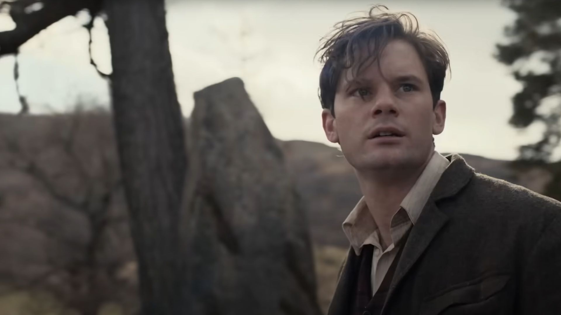 Henry is Claire&#039;s father (Image via YouTube/STARZ)