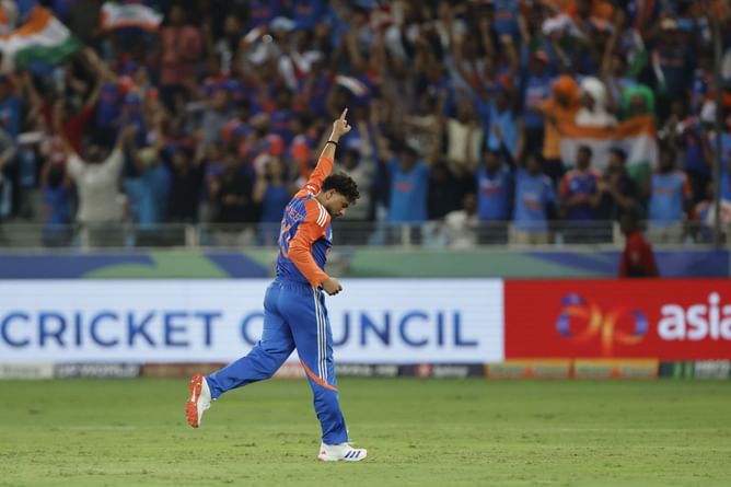 4 records made by India during sensational five-wicket win over Pakistan in Asia Cup 2025 final ft. Kuldeep Yadav