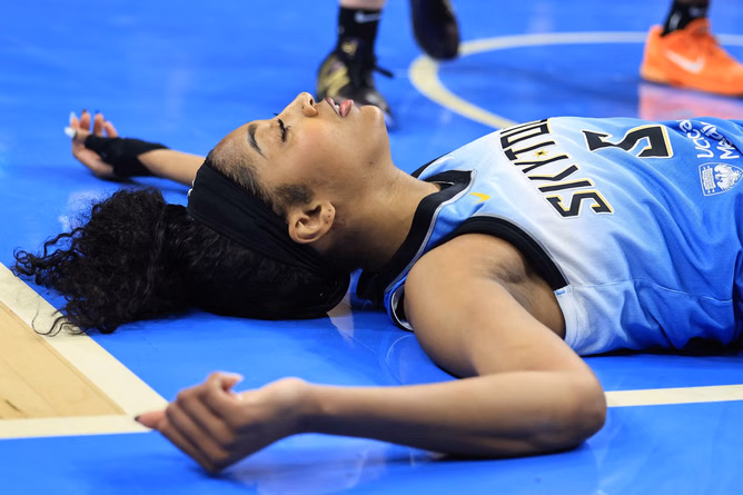 Angel Reese offers unconditional apology to Sky teammates after attacking them publicly: "Didn't intentionally mean to put down my teammates"